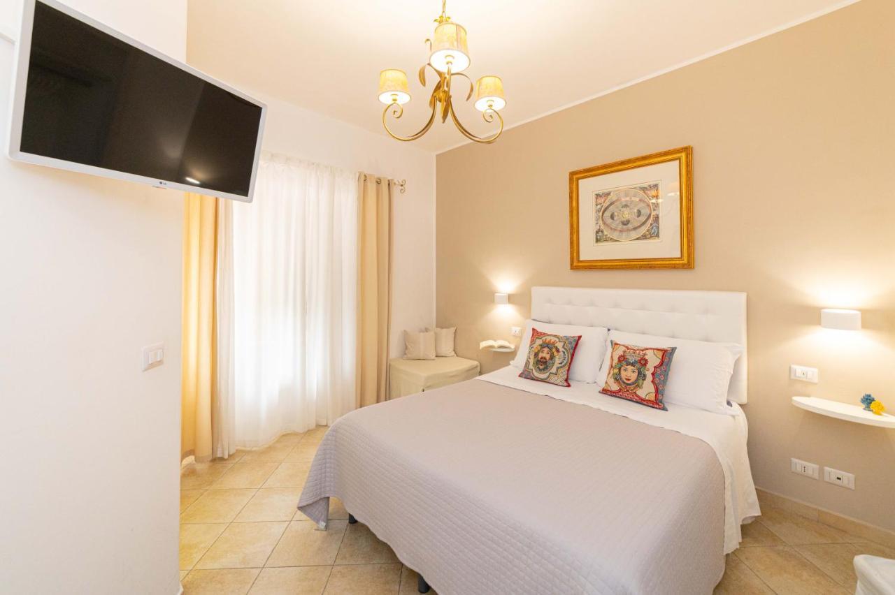 Bed And Breakfast Dionisio Taormina Buitenkant foto