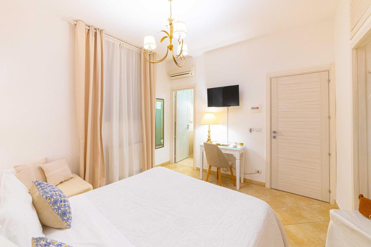 Bed And Breakfast Dionisio Taormina Buitenkant foto