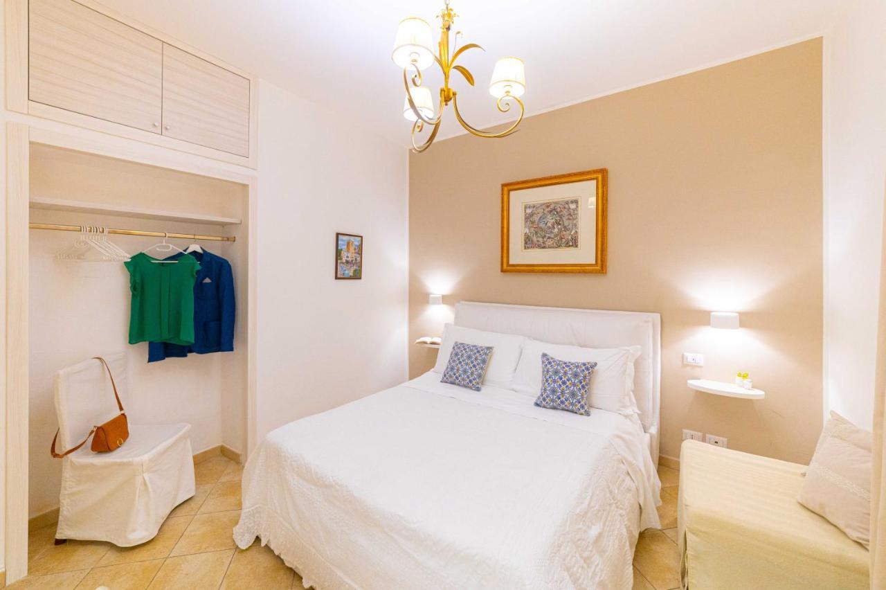 Bed And Breakfast Dionisio Taormina Buitenkant foto