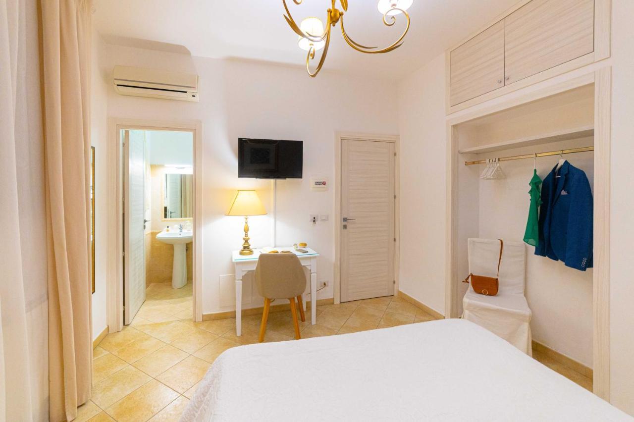 Bed And Breakfast Dionisio Taormina Buitenkant foto