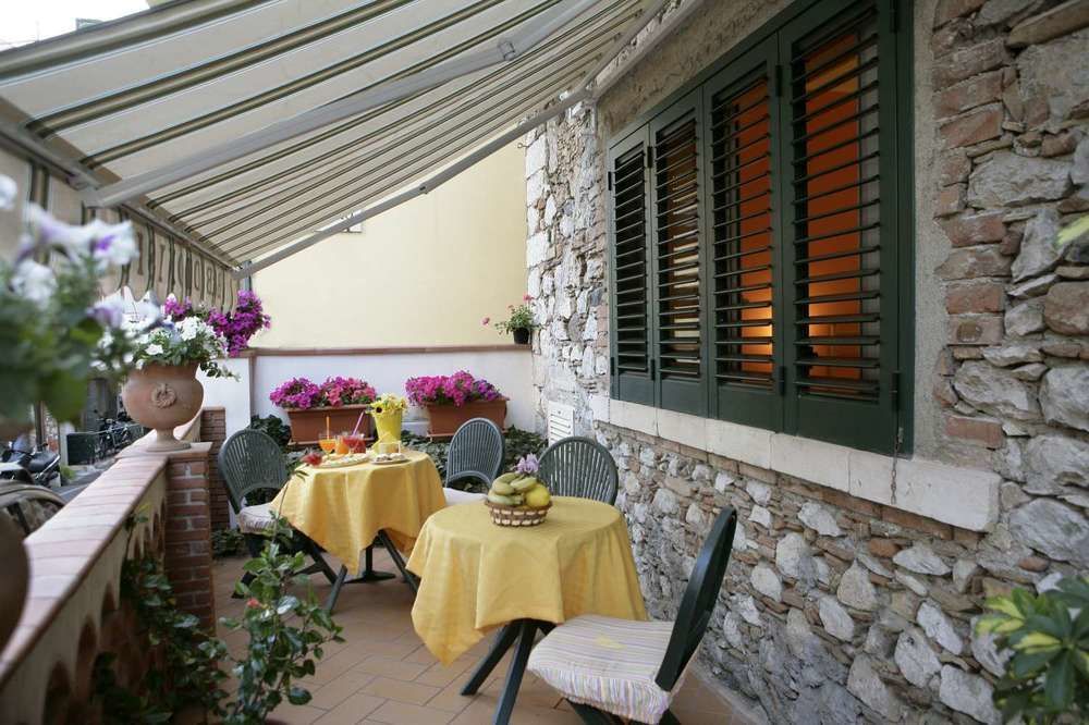 Bed And Breakfast Dionisio Taormina Buitenkant foto
