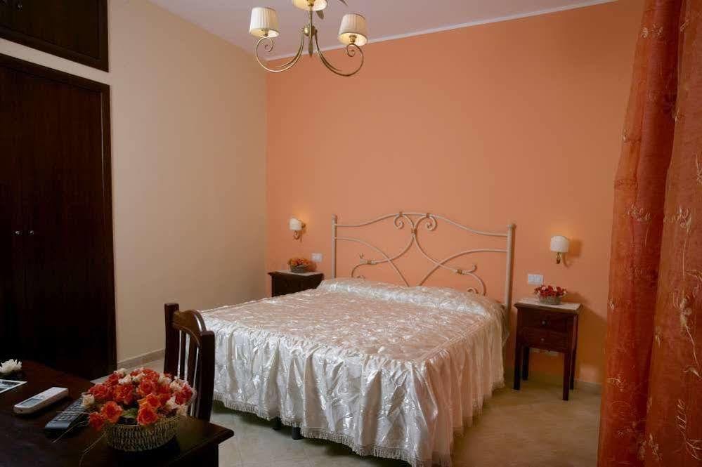 Bed And Breakfast Dionisio Taormina Buitenkant foto