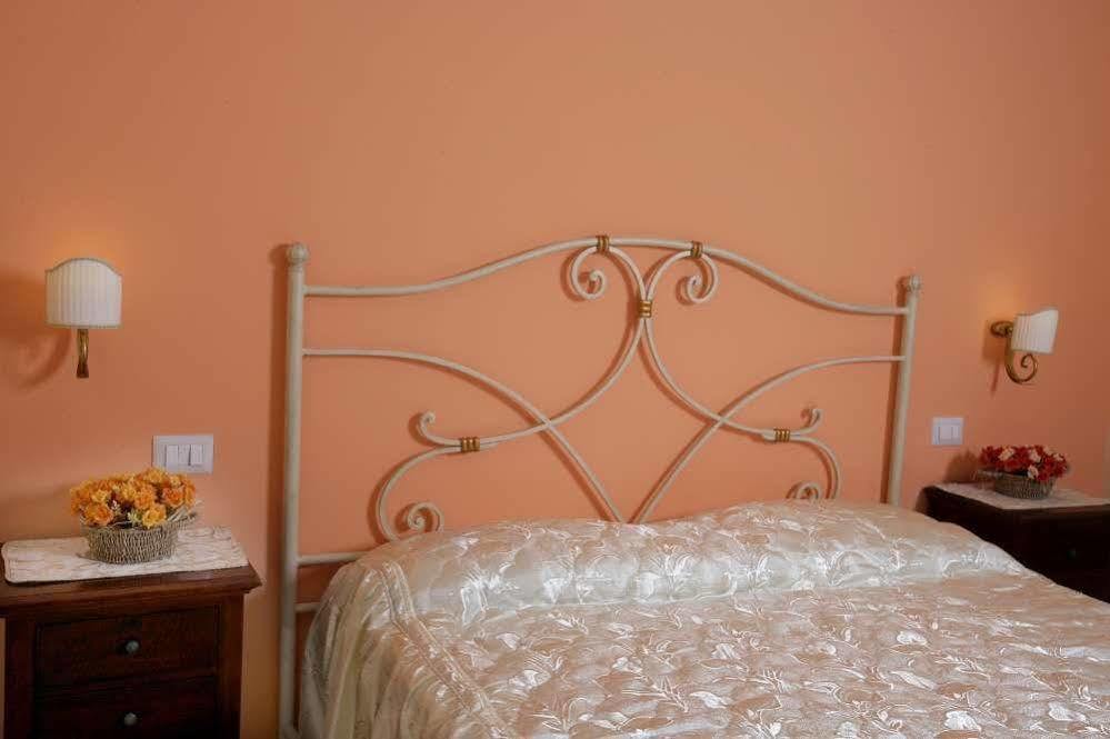 Bed And Breakfast Dionisio Taormina Buitenkant foto