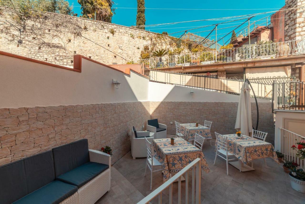Bed And Breakfast Dionisio Taormina Buitenkant foto