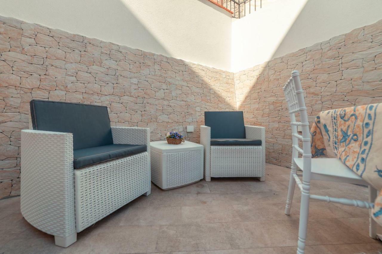 Bed And Breakfast Dionisio Taormina Buitenkant foto